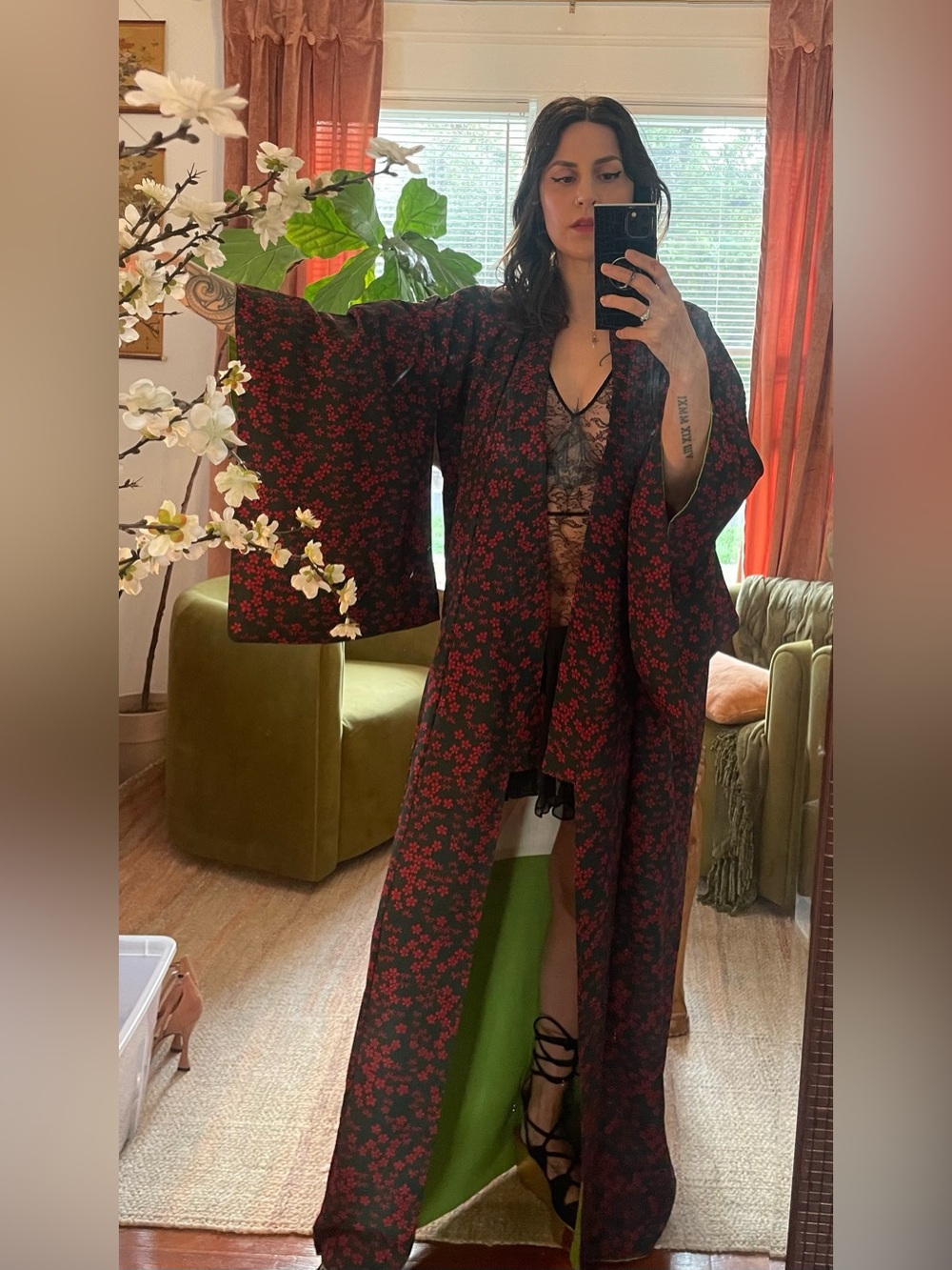 Vintage Japanese kimono dark floral forest green red daisies flowers goth